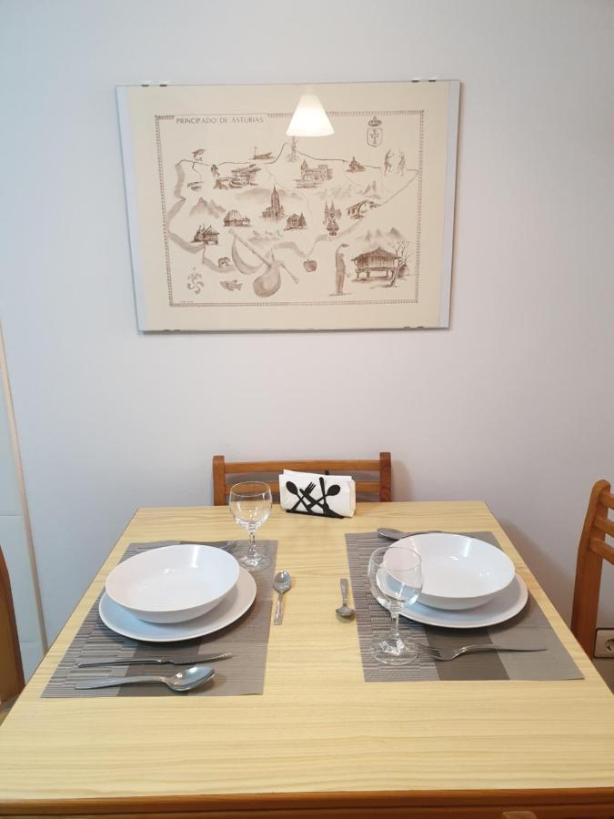Appartamento Cá Güilu Oviedo Esterno foto