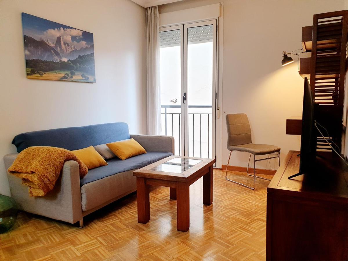 Appartamento Cá Güilu Oviedo Esterno foto